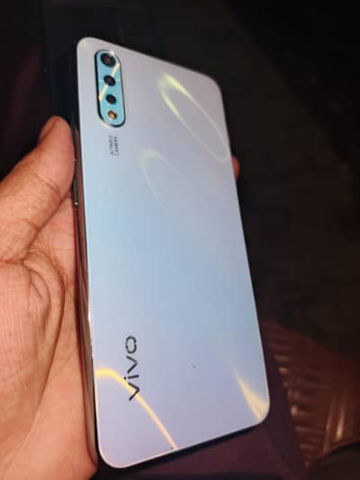 Vivo s1