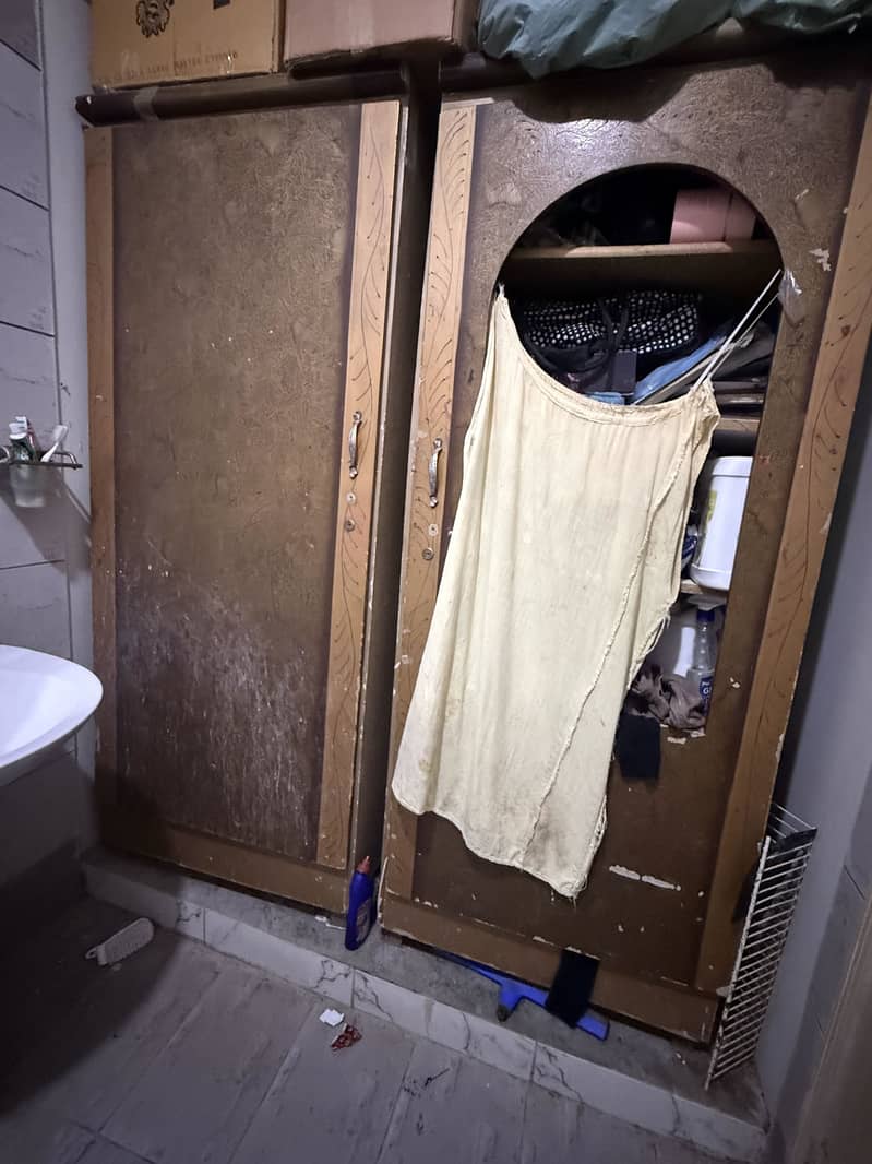 Single divider or wardrobe 0