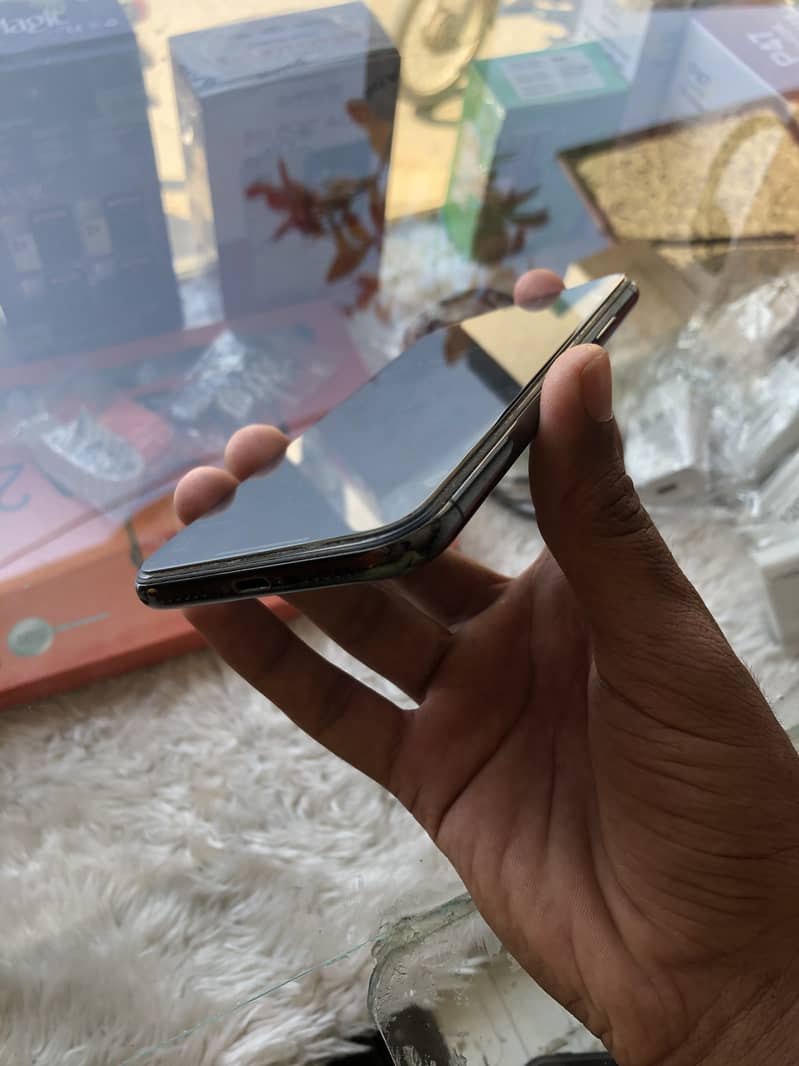 Apple iPhone X 1