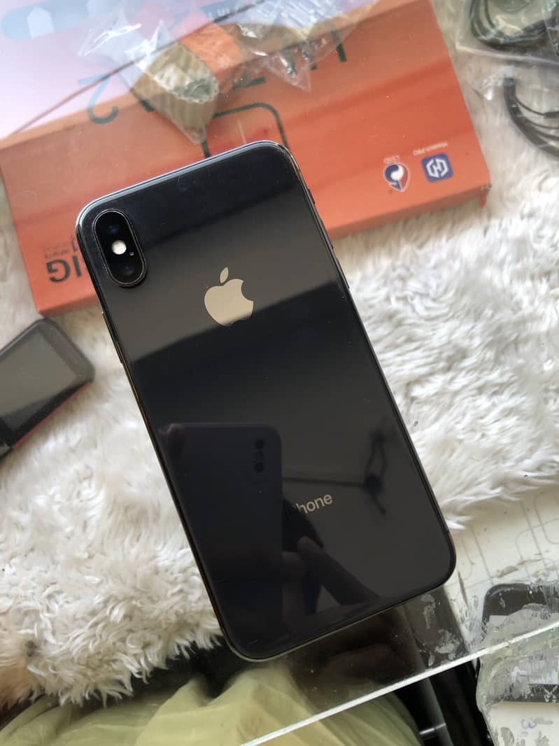 Apple iPhone X 2
