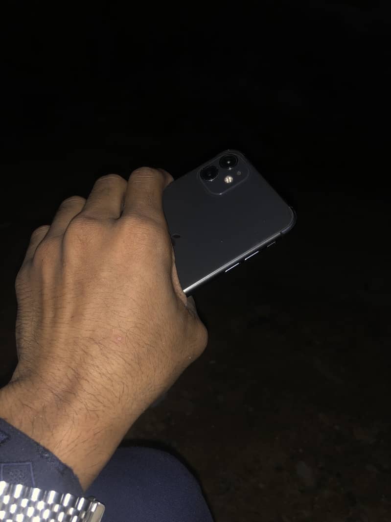 Apple iPhone 11 6