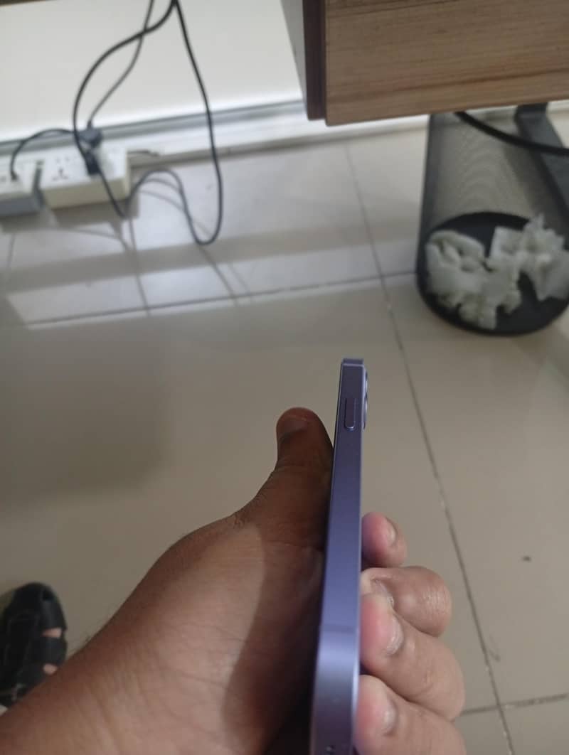 Apple iPhone 12 mini 2