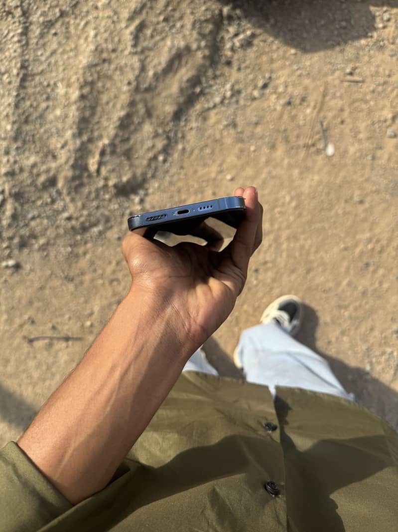 Apple iPhone 13 Pro Max 3