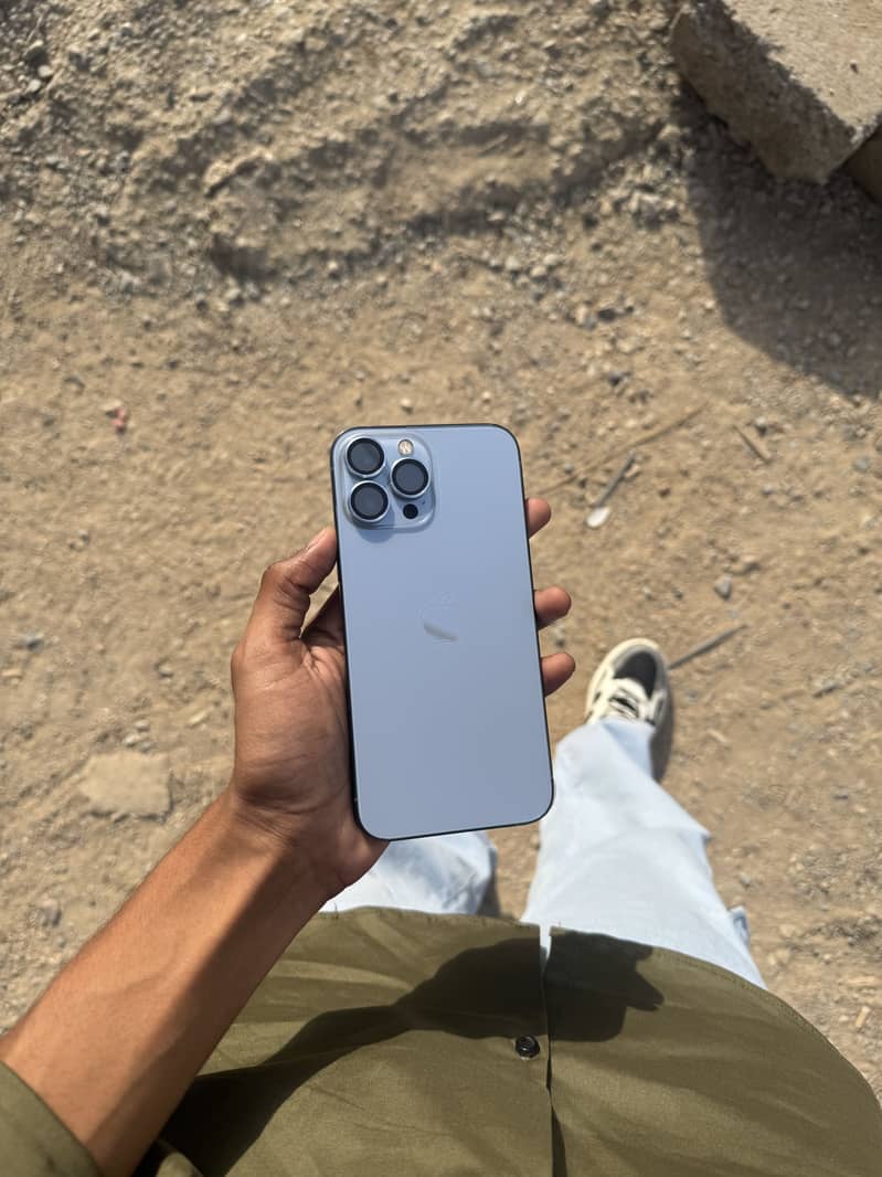 Apple iPhone 13 Pro Max 5