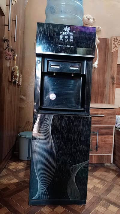 mzee water dispenser