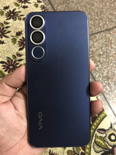 Vivo V70 FE 5G