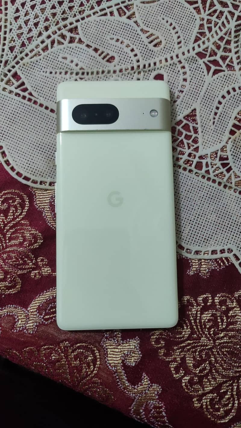Google pixel 7 3