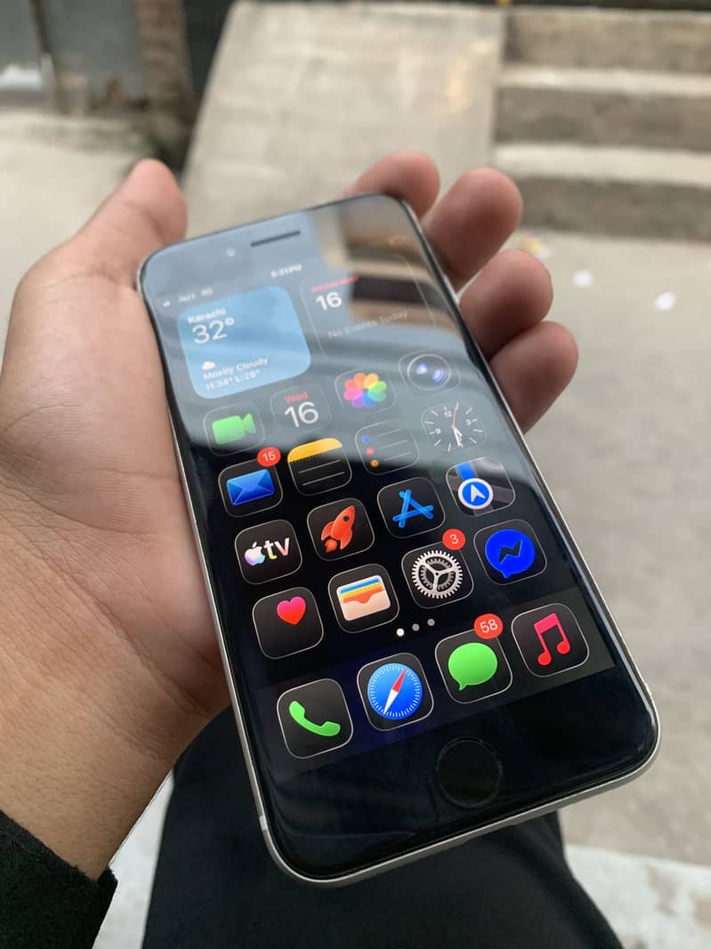 Apple iPhone SE 5