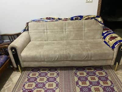 FULL SIZE SOFA COME BED  FOR SELL .