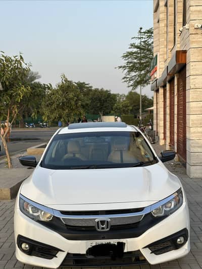 Honda Civic  2018 fabrics seats red meter