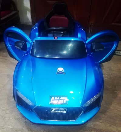 Ferrari KIDS CAR with swing mode & Remotecontrol (Each & Everything ok