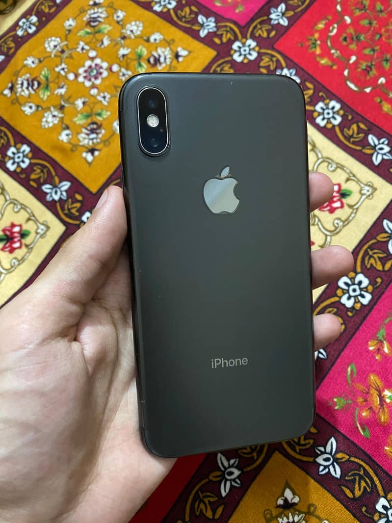 Apple iPhone X 4