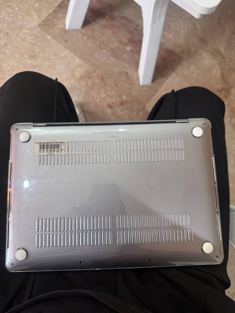 MACBOOK PRO 4