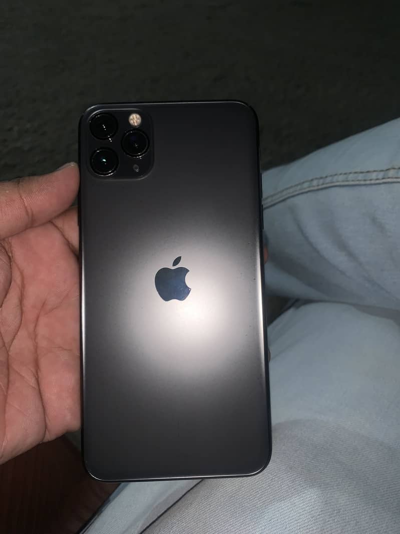 Apple iPhone 11 Pro Max 0