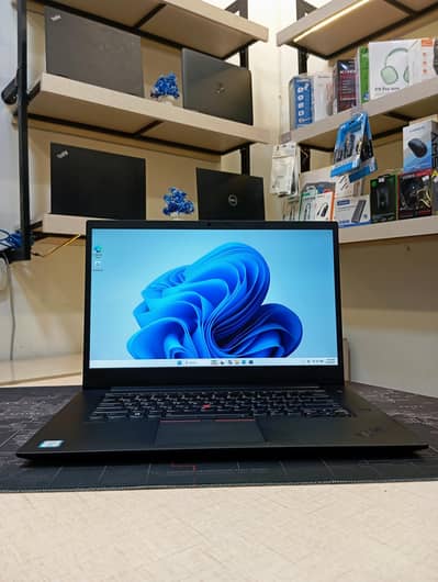 Lenovo ThinkPad P1 Gen 2 | i7-9th Gen | 16GB RAM | 256GB SSD | 4GB GPU