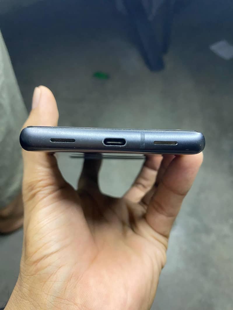 Google Pixel 7a 4