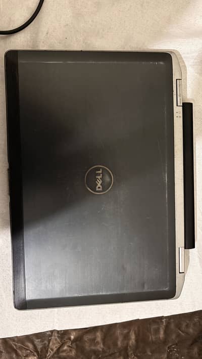 DELL Latitude CORE i7 2nd Generation