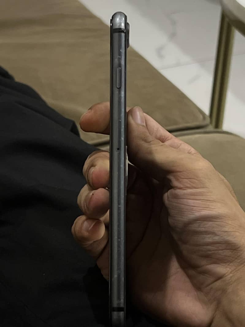 Apple iPhone 8 Plus 2