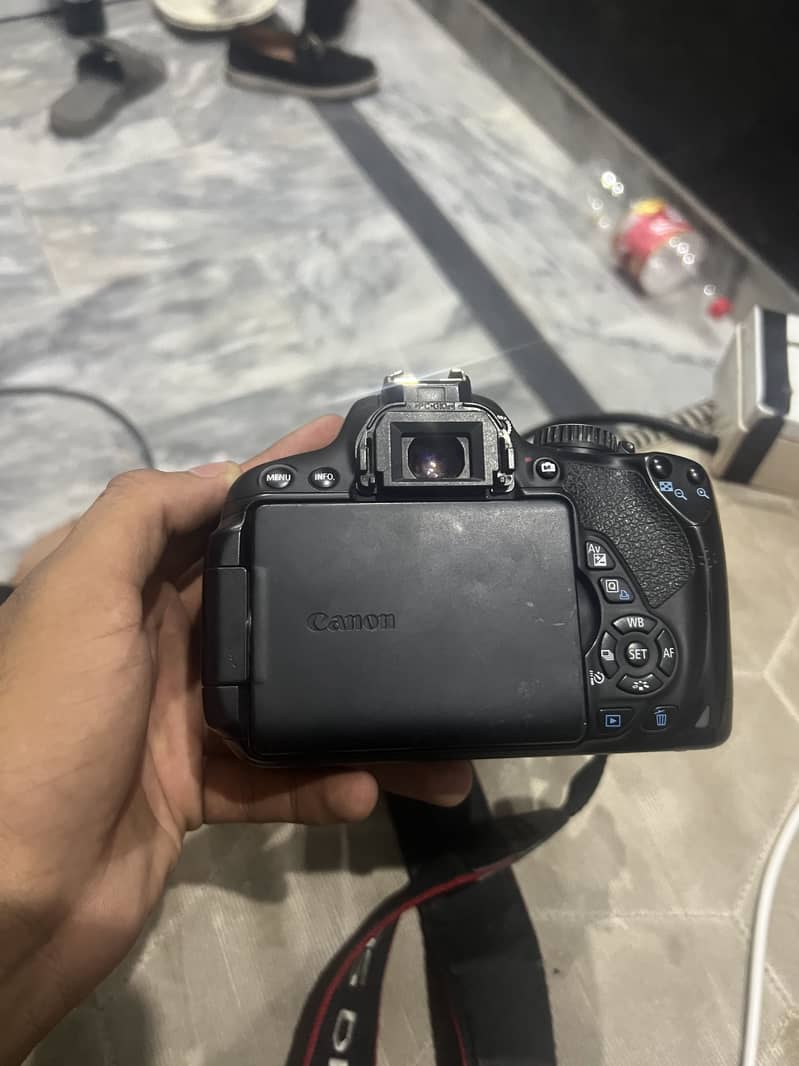 Canon camera 6