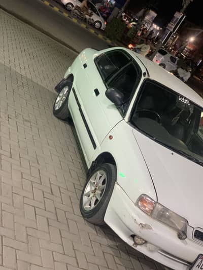 Suzuki Baleno 2000