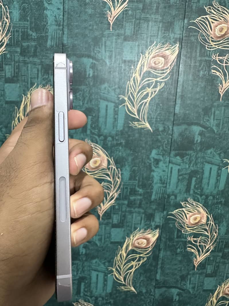 Apple iPhone 14 1