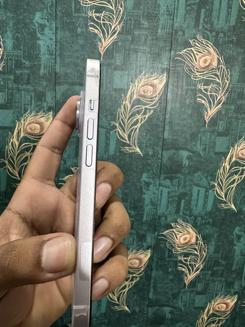 Apple iPhone 14 2