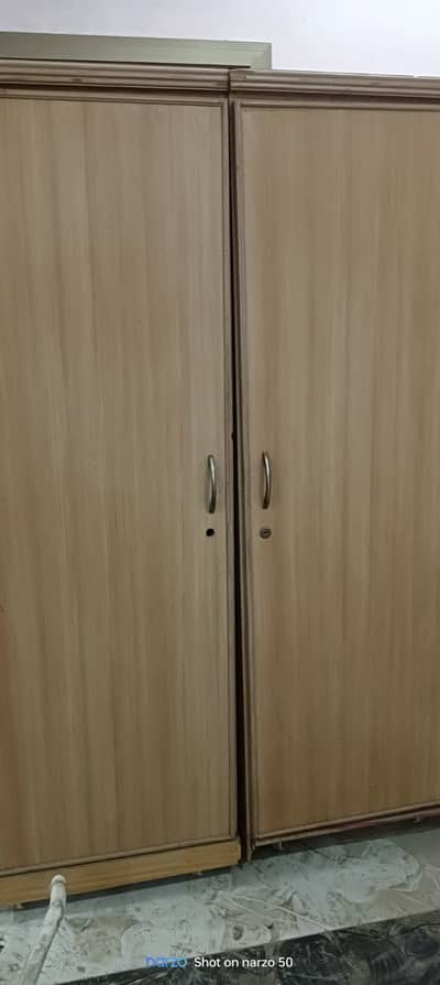 Lasani sheet cupboard