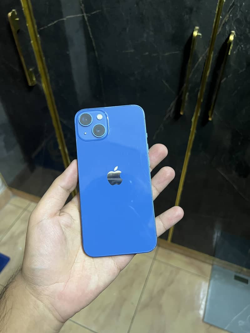 Apple iPhone 13 3