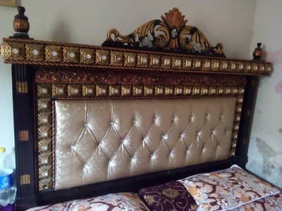 new bed set available plz Whatsapp number and location