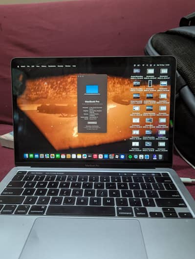 MacBook Pro 13" 2020 | i5 | 16 GB RAM | 1TB SSD | 4 Thunderbolts