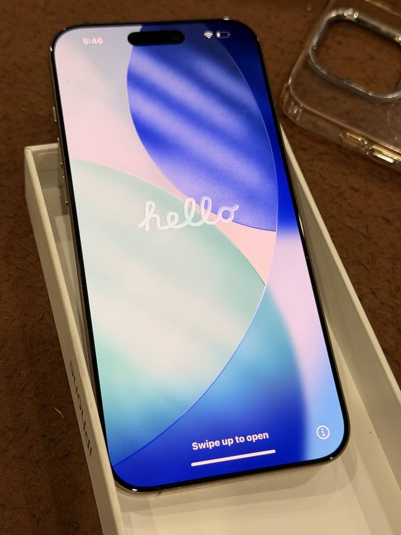 Apple iPhone 16 Pro Max 9