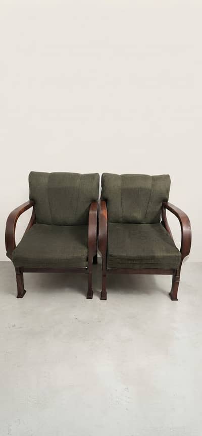 Elegant Sofa Set | Excellent Condition | Rs. 40,000