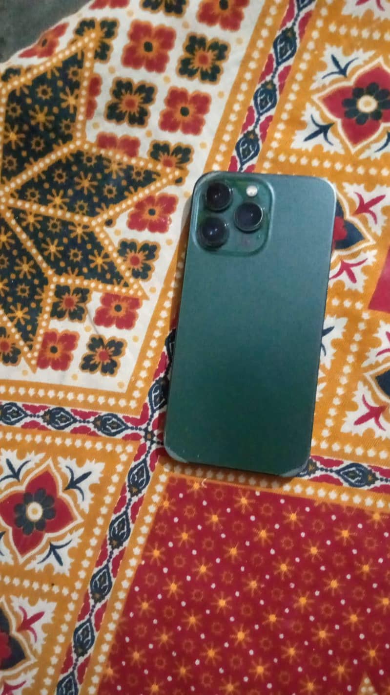 Apple iPhone 13 Pro 1