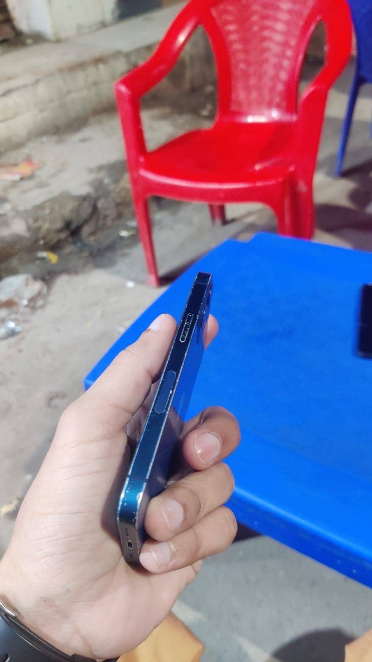 Apple iPhone 12 mini 2