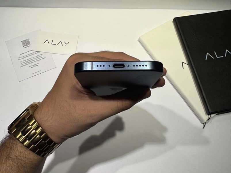 Apple iPhone 15 Pro 3