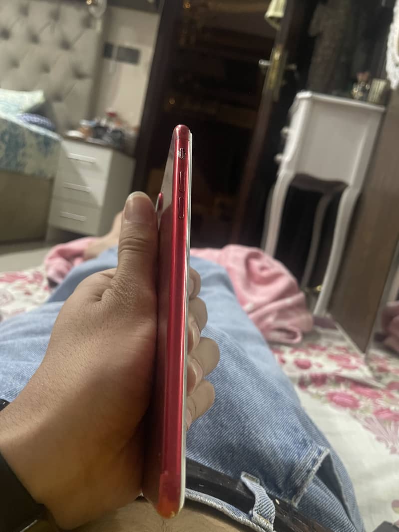 Apple iPhone 7 Plus 2