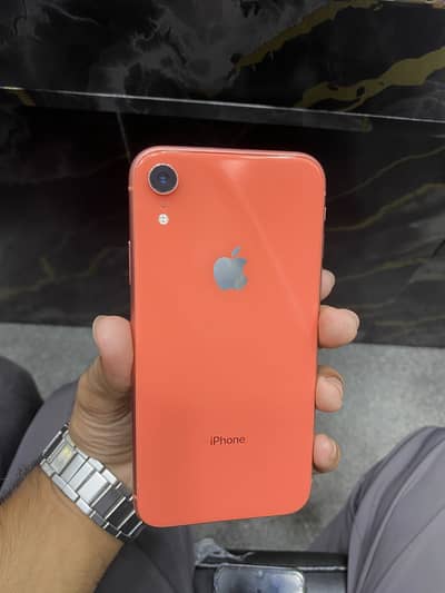 Apple iPhone XR