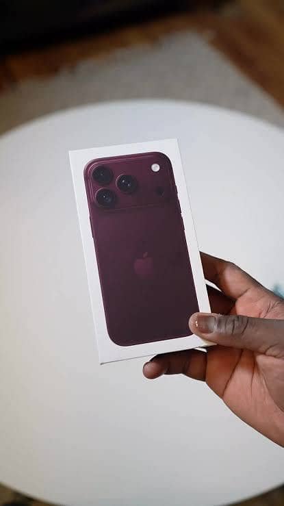 IPHONE 18 PRO 256GB 0