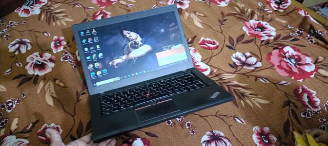Lenovo Thinkpad i7 6gen Exchange possible with an iphone