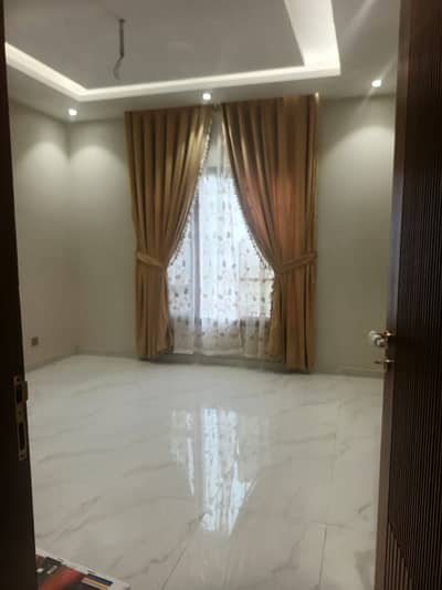 120 SQUARE YARD DOUBLE STOREY BUNGALOW FOR RENT IN DHA PHASE 7 EXT WITH FULL BASEMENT