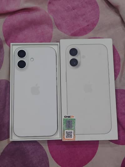 Apple iPhone 17 - Box Open - 2 years extended warranty
