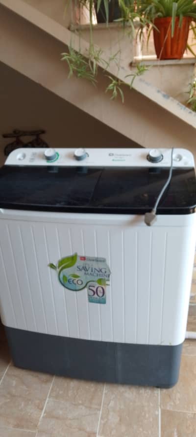 Only 1 year used washing machine