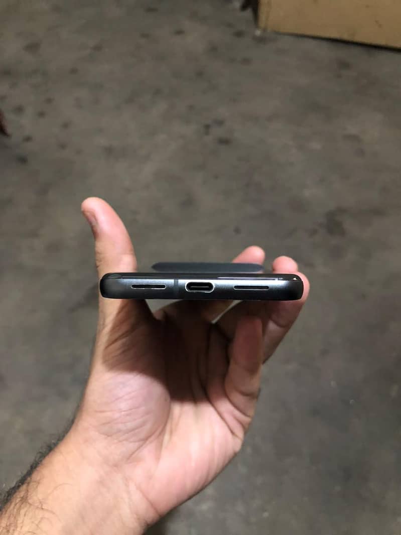 GOOGLE PIXEL 8 5