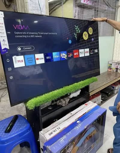 Samsung 32 inch Qled led tv Japan smart 4k google os 3 year warranty