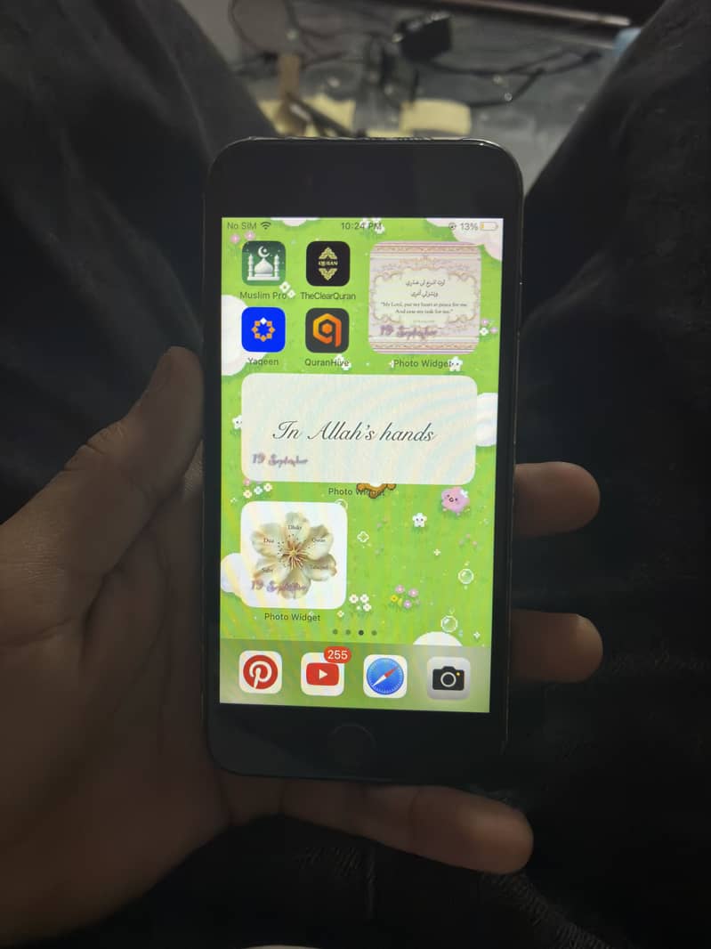 iPhone 8 0