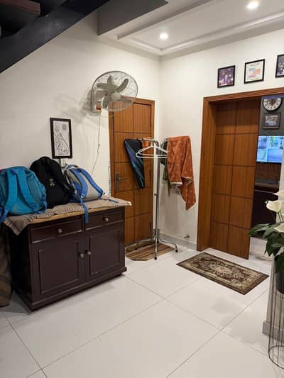 1 kanal Lavish 6bed double story house is for Rent in wapda town