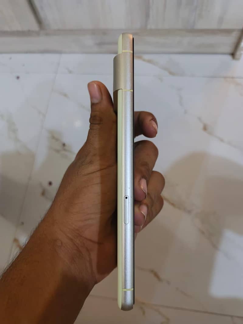 Google Pixel 7 5