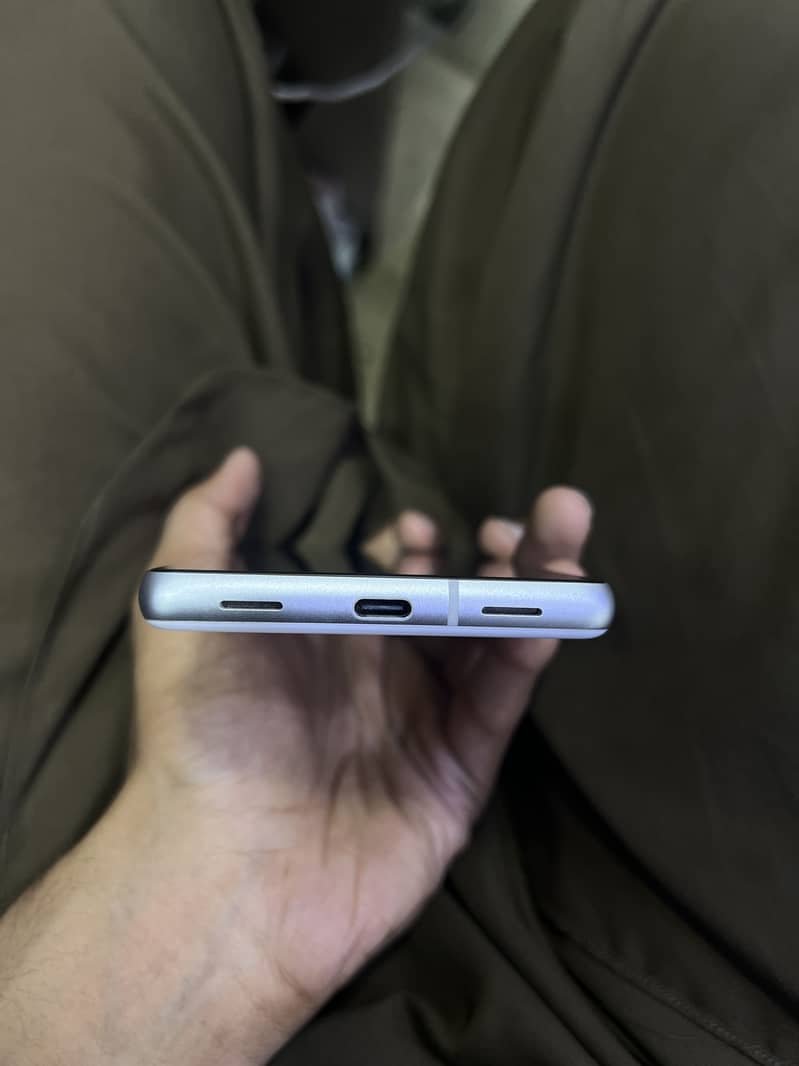 Google Pixel 7a 4