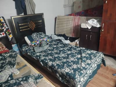 Single bed without mattress