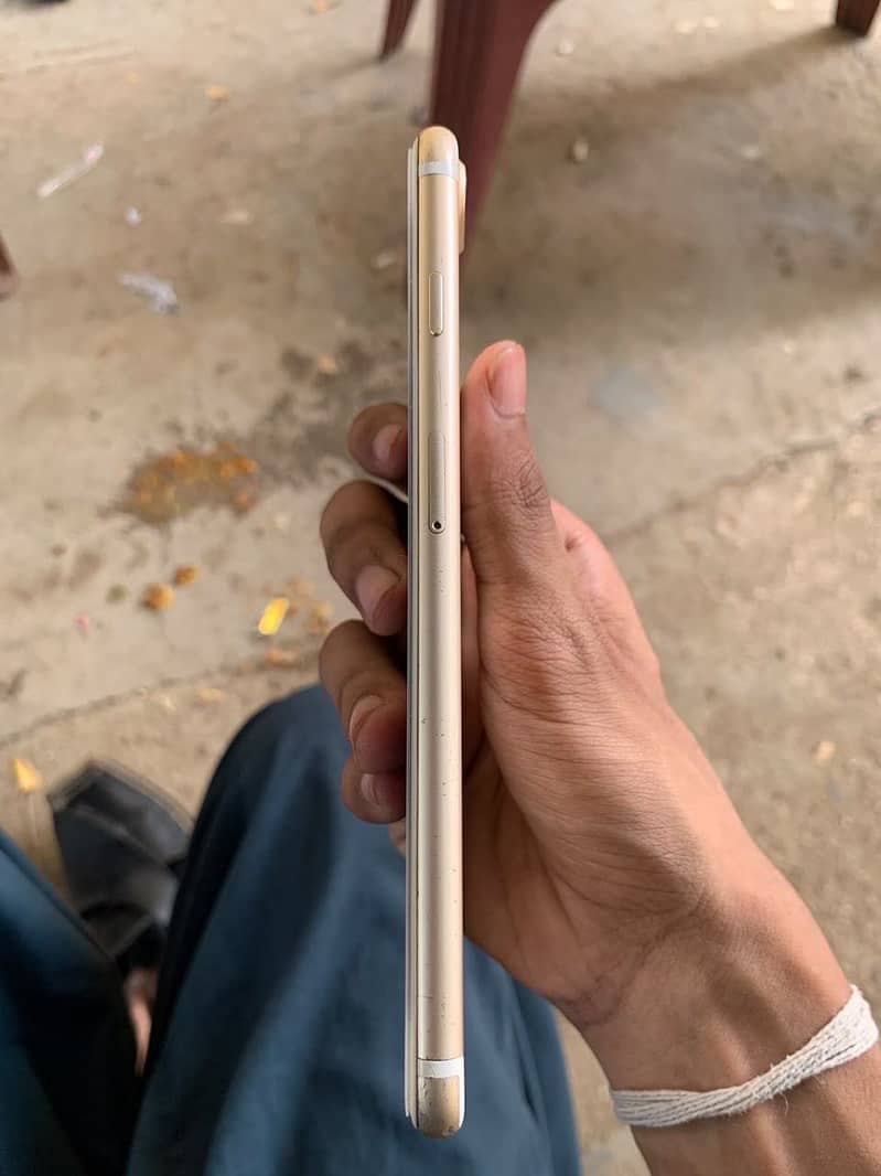 Apple iPhone 7 Plus 4